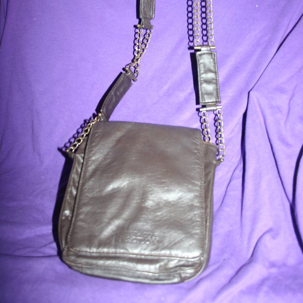Kenneth Cole Reaction purse